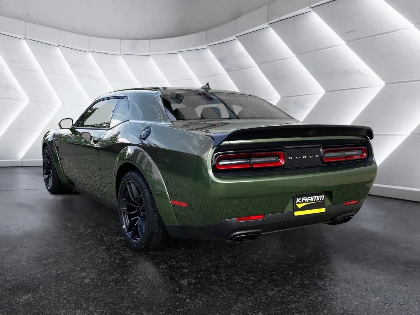Dodge Challenger SRT Hellcat Jailbreak Sportp. LAST CALL Green - 2