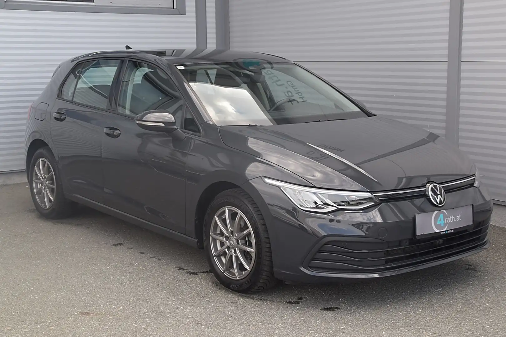 Volkswagen Golf VIII Limousine 2,0 TDI LED/NAVI/ACC Grau - 2