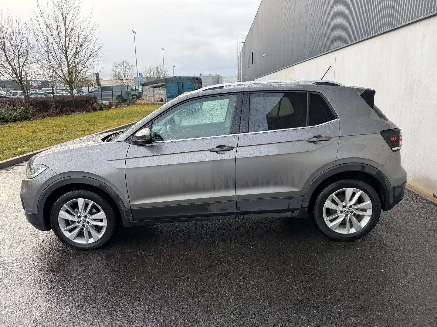 Volkswagen T-Cross T-Cross 1.6 TDI 95 Start/Stop DSG7 Carat Grau - 2