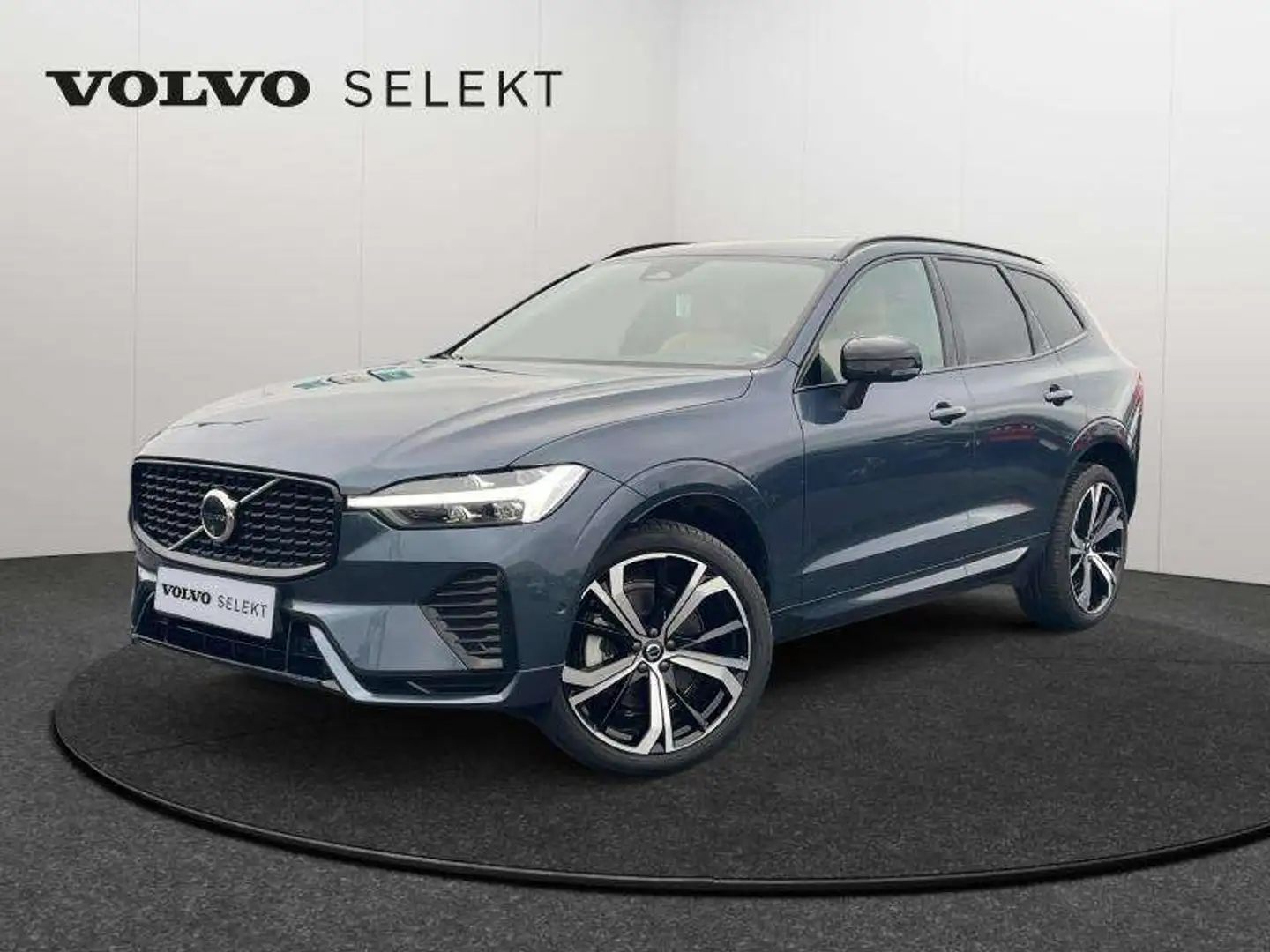Volvo XC60 B4 Plus Dark / Essence Bleu - 1