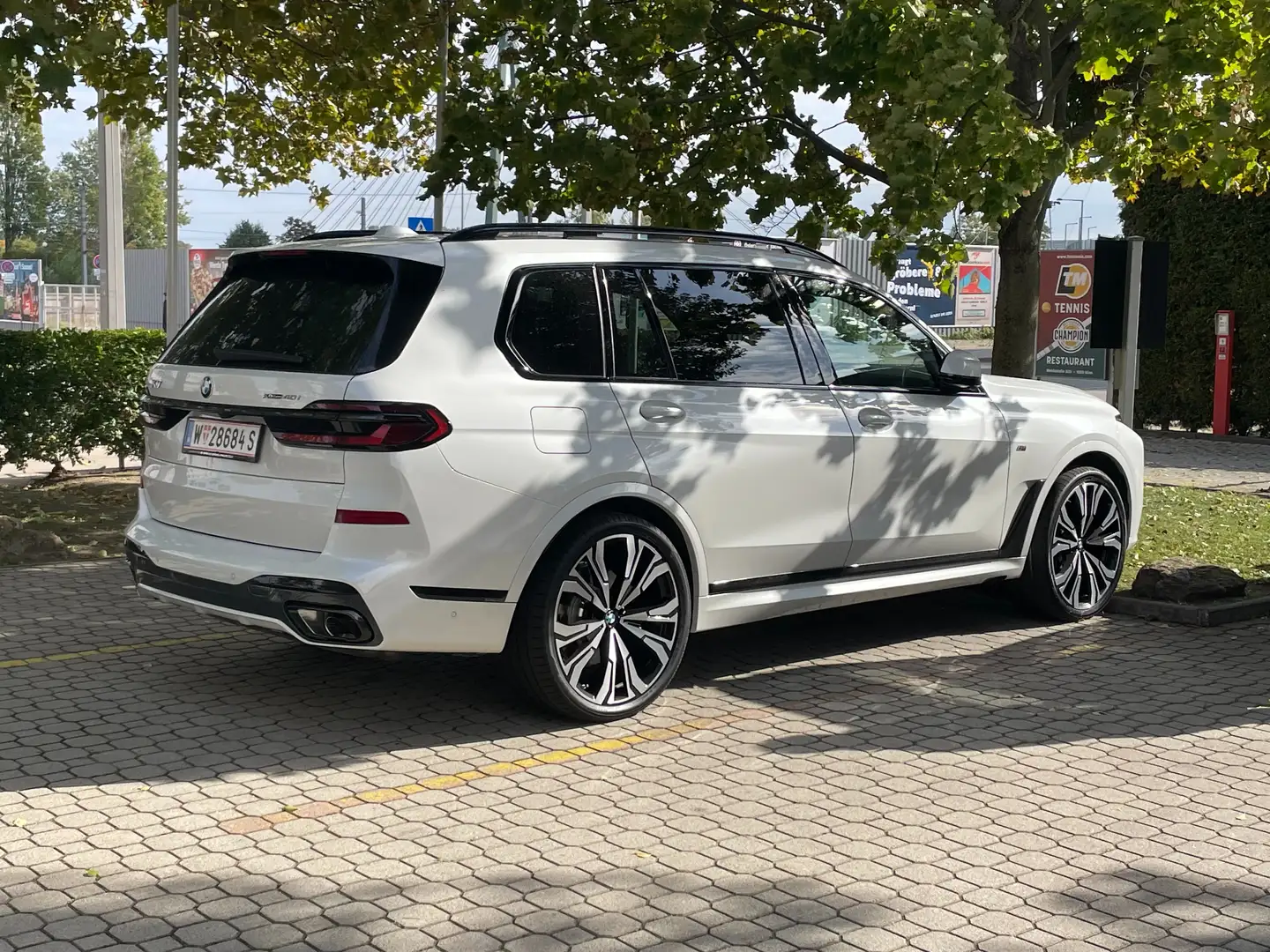 BMW X7 X7 xDrive40i 48V Aut. Weiß - 1