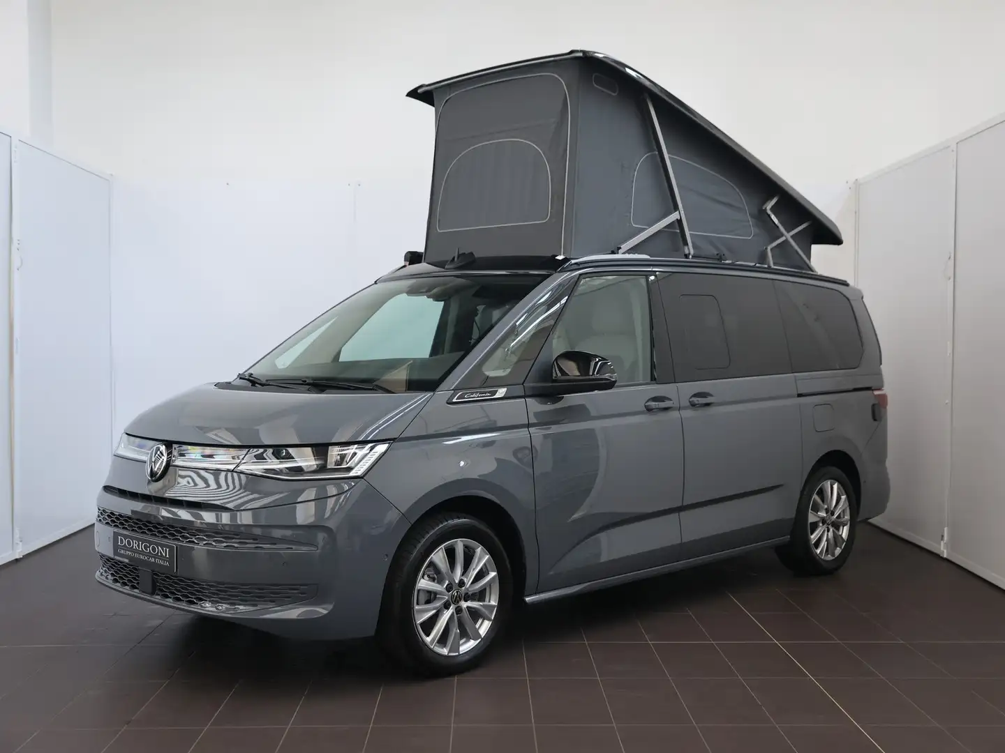 Volkswagen T7 California California T7 2.0 tdi Ocean 150cv DSG7 Nero - 1