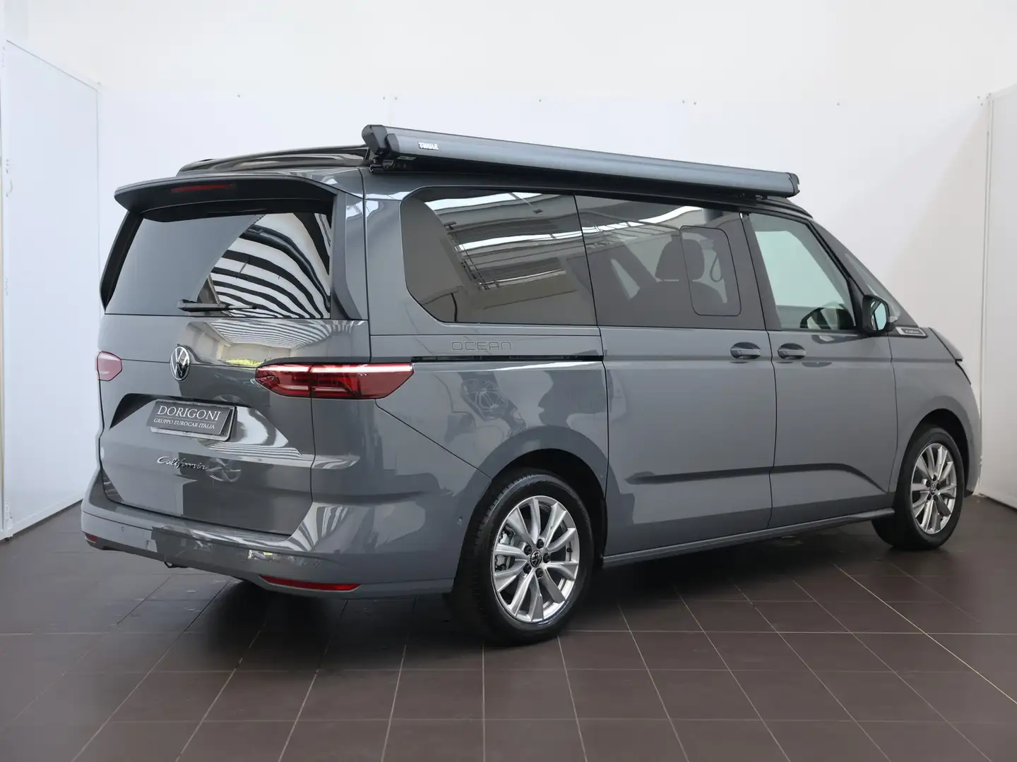 Volkswagen T7 California California T7 2.0 tdi Ocean 150cv DSG7 Schwarz - 2