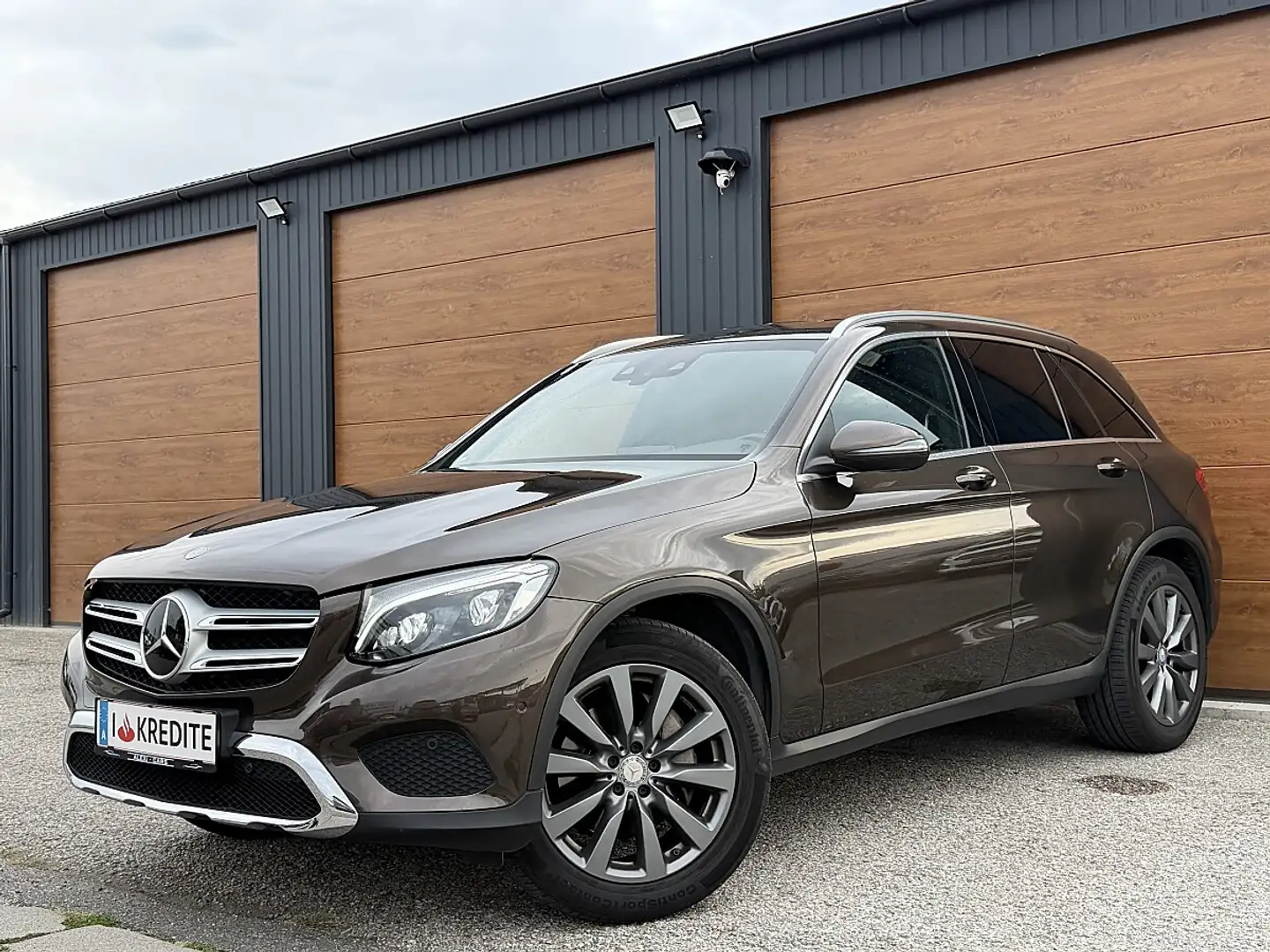Mercedes-Benz GLC 250 d 4MATIC Aut. Braun - 1