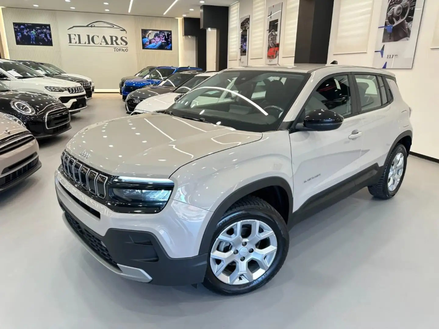 Jeep Avenger 1.2 Turbo 100 CV ALTITUDE Szary - 2