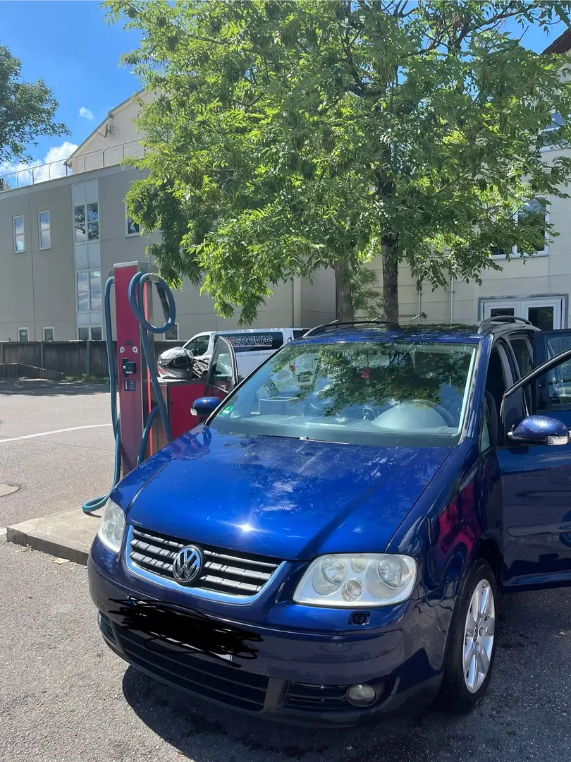 Volkswagen Touran 1.6 FSI - 1