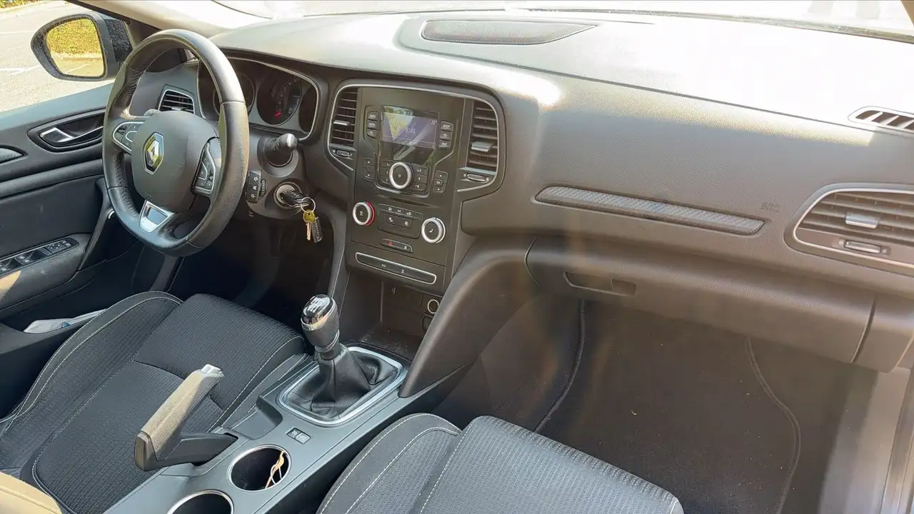 Renault Megane Berline — photo 10