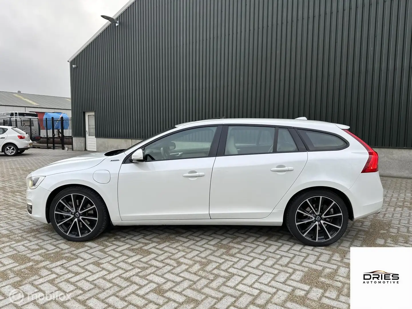 Volvo V60 2.4 D5 Twin Engine Special Edition l NWE APK l Bianco - 2