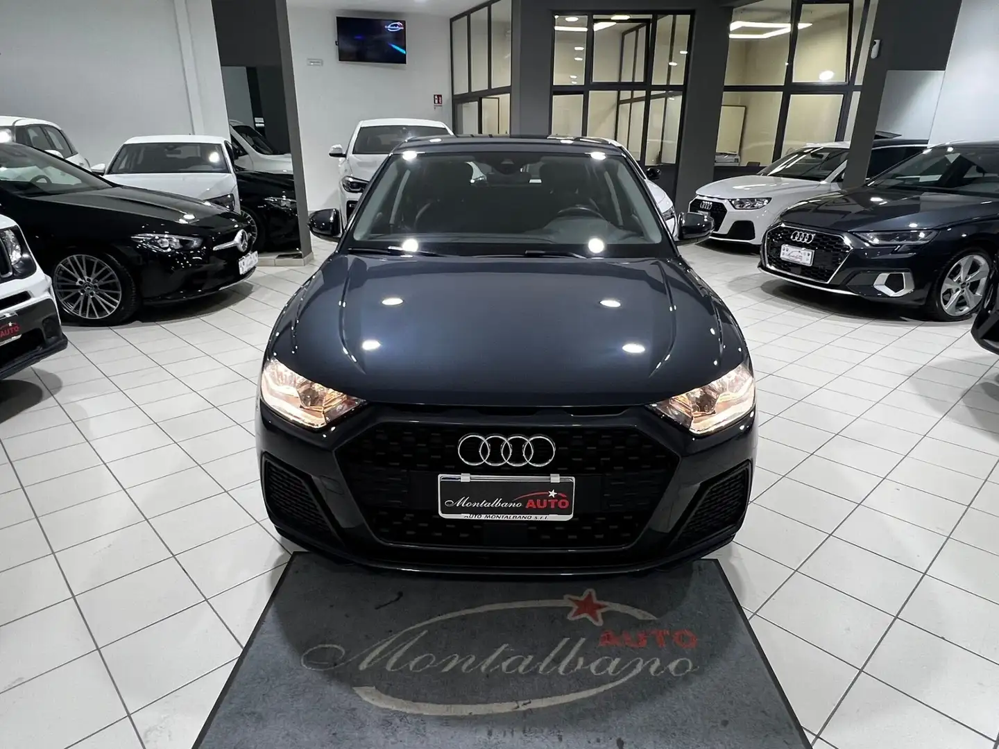 Audi A1 A1 SPB 25 TFSI Identity Black Gris - 2
