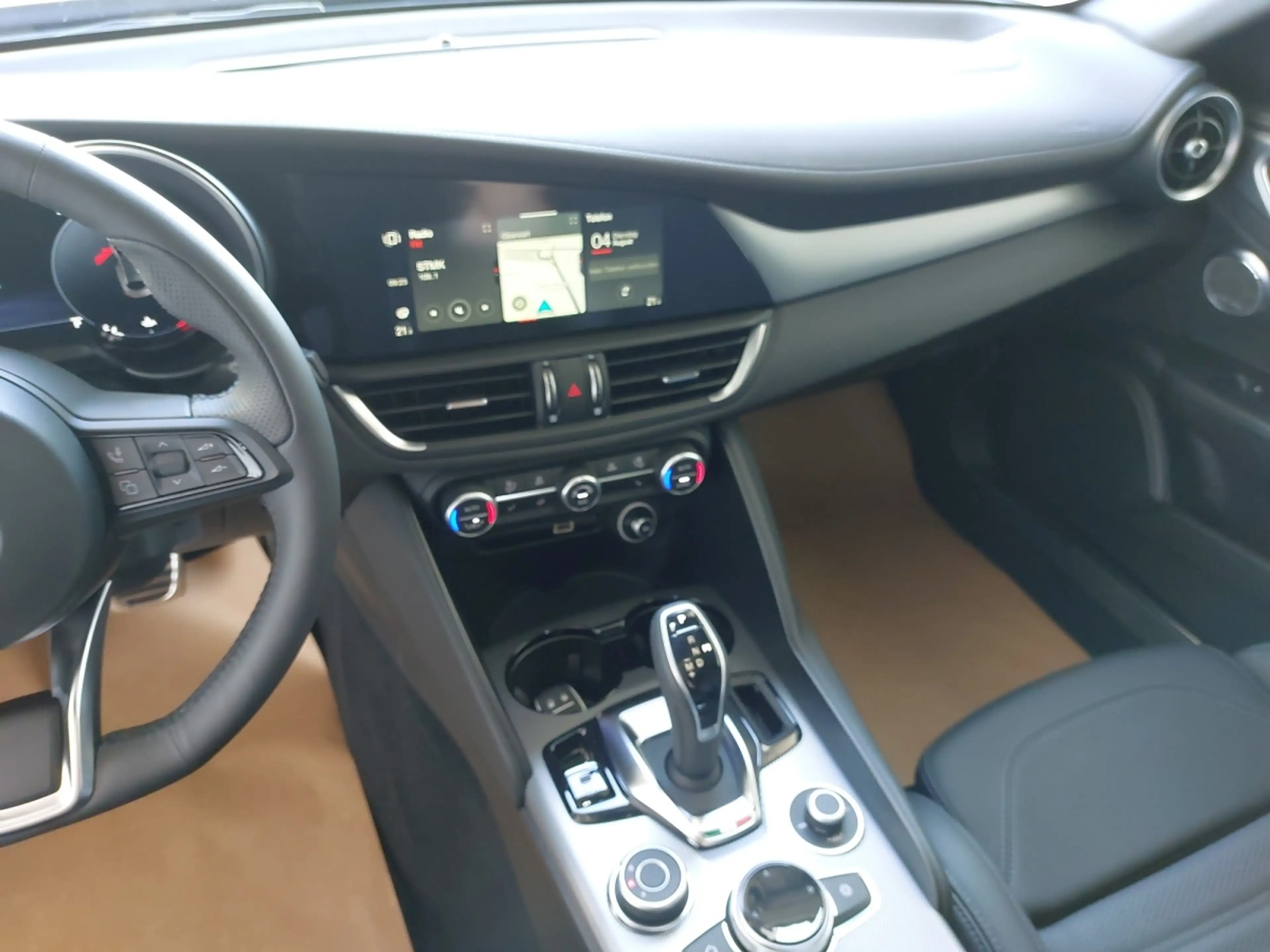 Alfa Romeo Giulia Veloce 2.2 Jtdm 210PS Aut Awd — photo 9