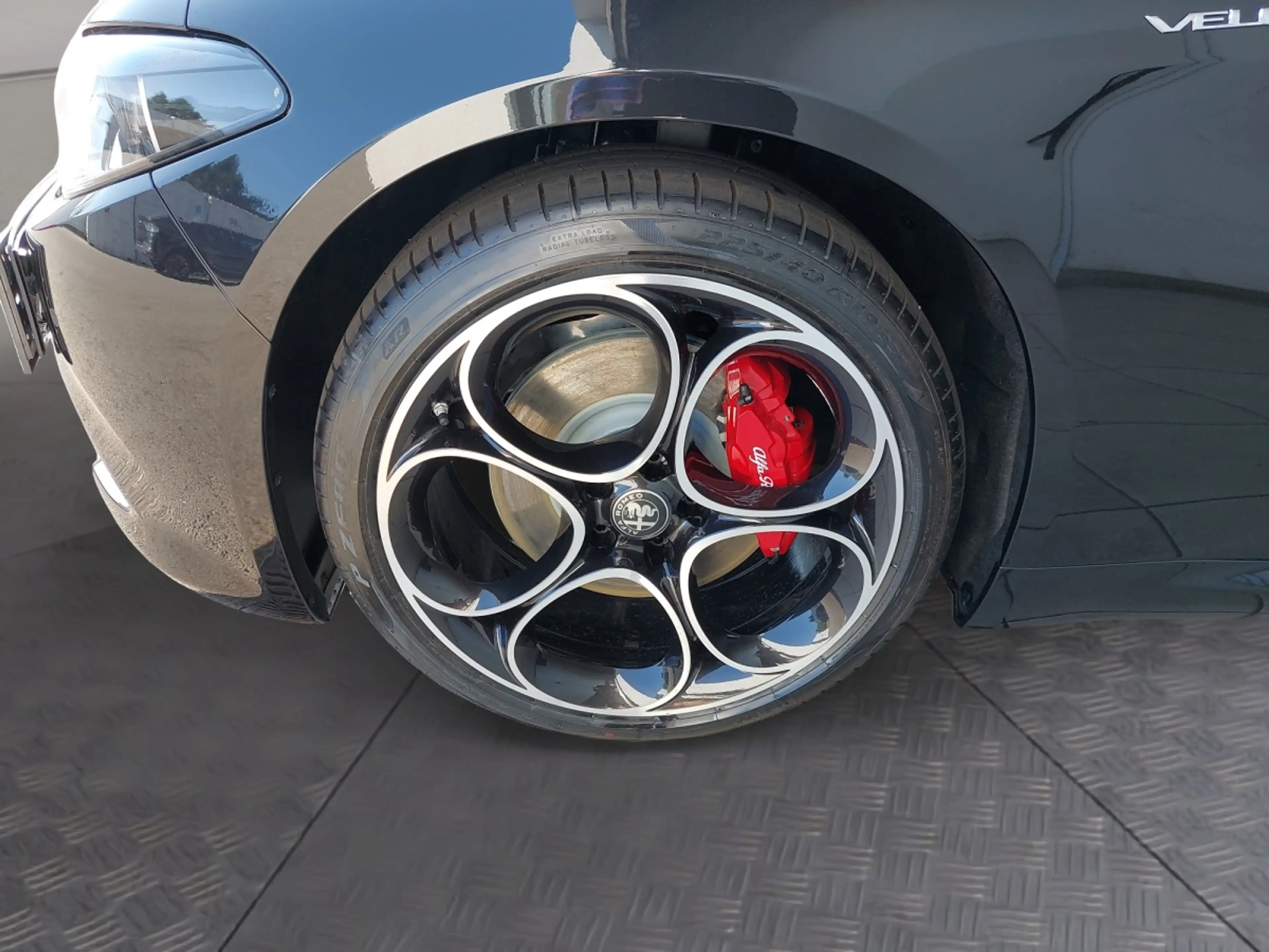 Alfa Romeo Giulia Veloce 2.2 Jtdm 210PS Aut Awd — photo 14