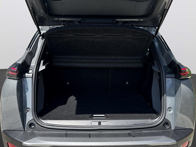 Peugeot 2008 Neuer 2008 GT PureTech 130 EAT8 — photo 8