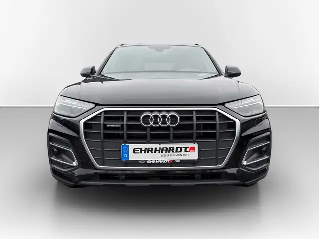 Audi Q5 view 2