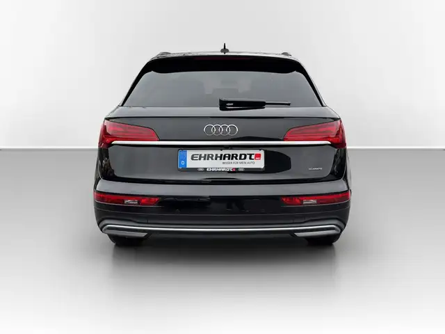 Audi Q5 view 6