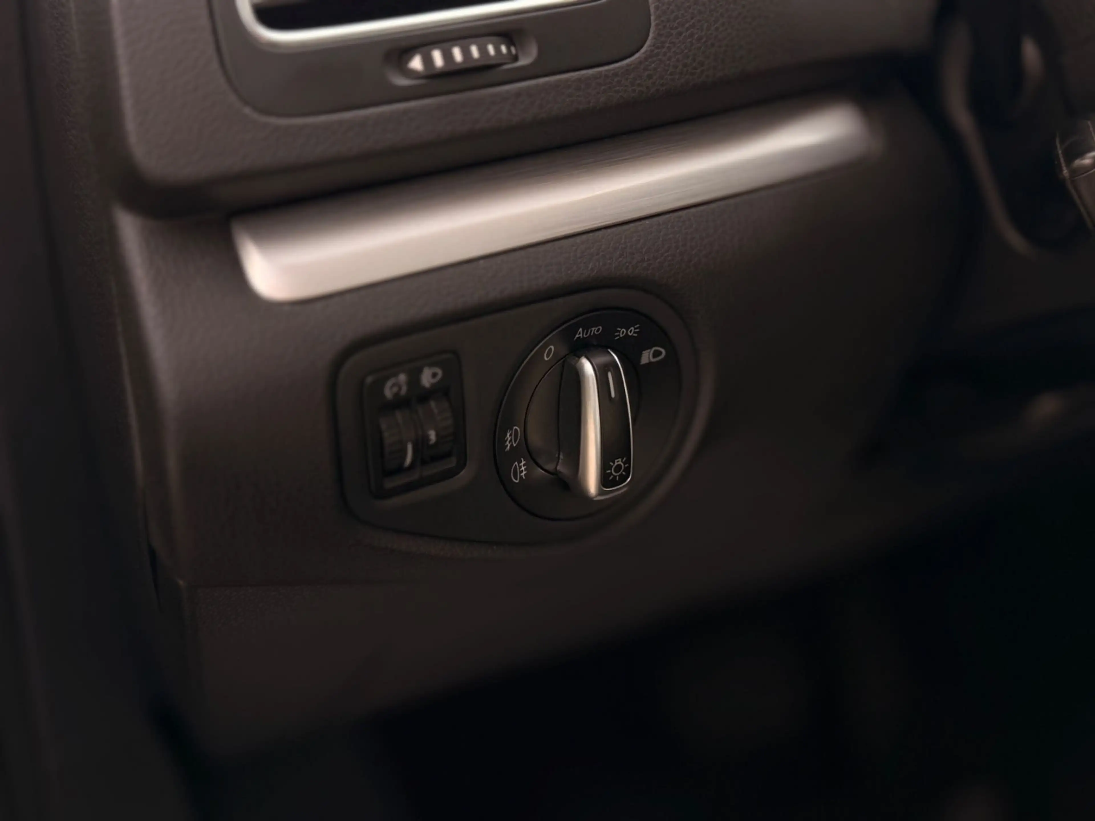 Volkswagen Sharan Highline 2.0 TDI DSG Navi Pano. 7 Sitzer — photo 7