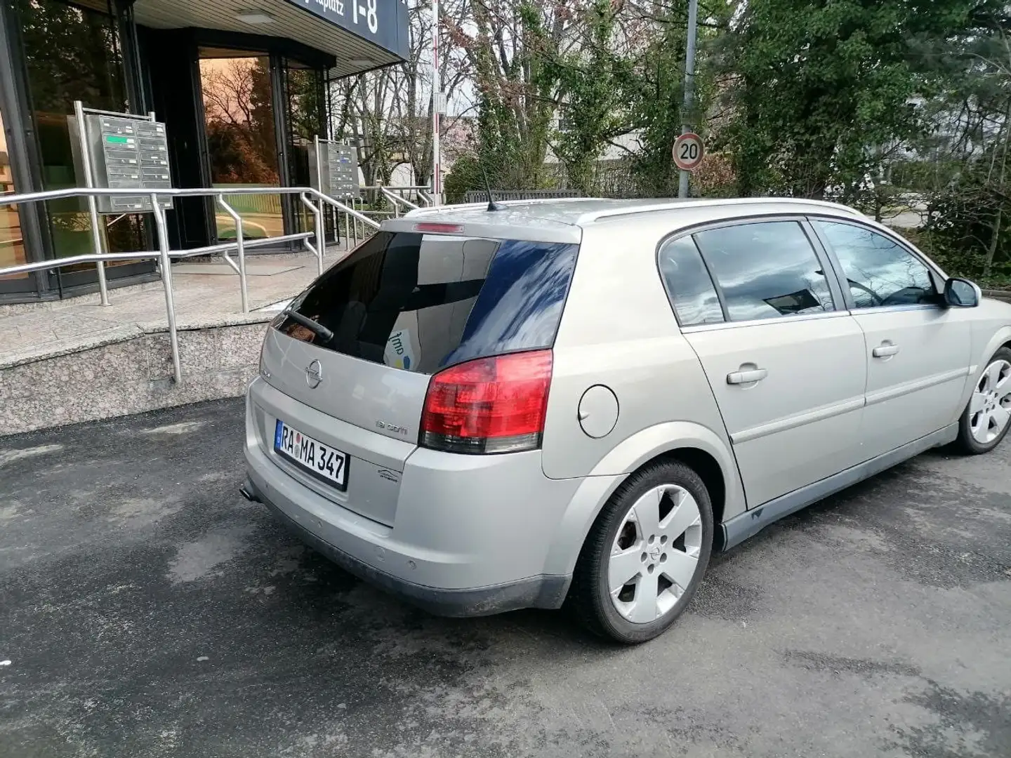 Opel Signum Signum Diesel 1.9 CDTI Cosmo - 1