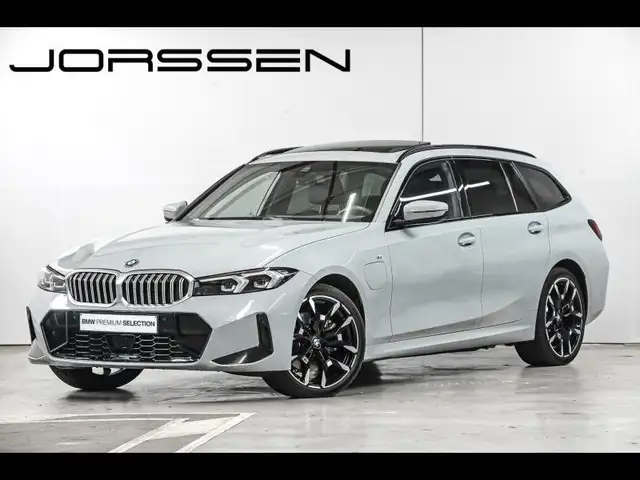 BMW 330 Touring
