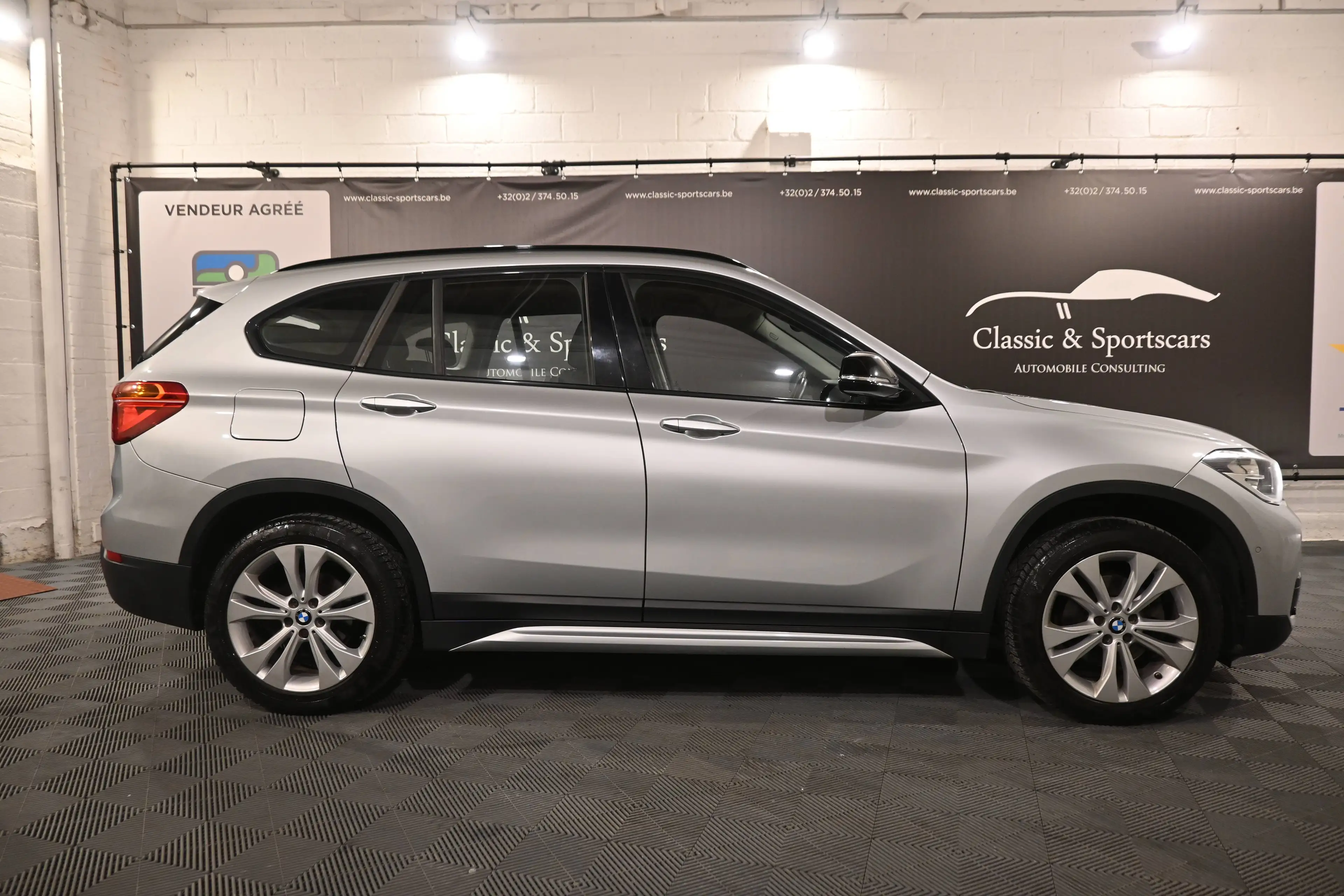 BMW X1 X1 1.5i sDrive18 PACK SPORT / BLUETOOTH / TELEPHONE / COFFRE ELECTRIQUE / CARNET COMPLET BMW !! — photo 7