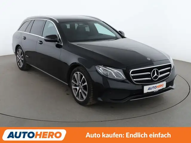 Mercedes-Benz E view 8