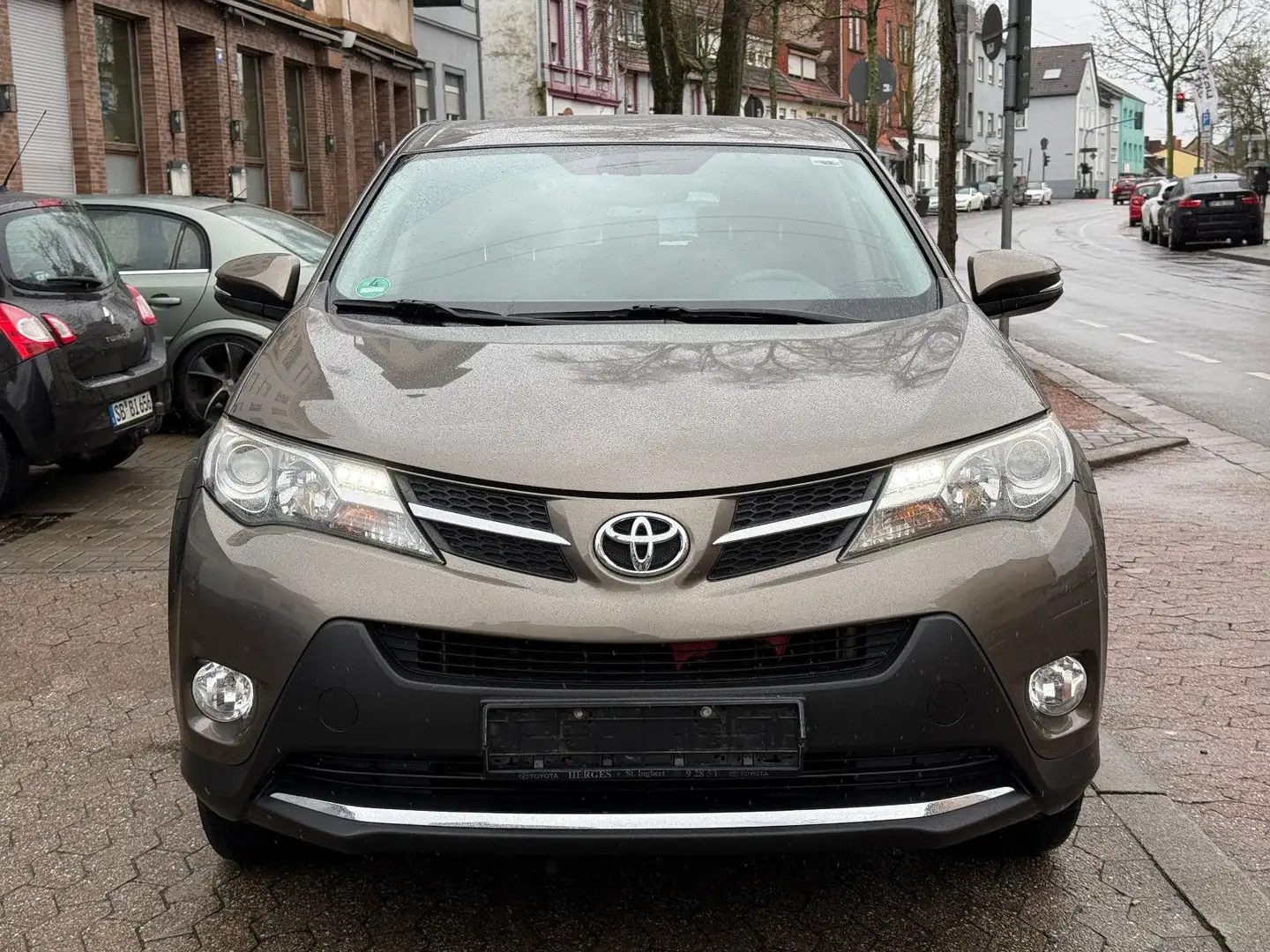 Toyota RAV 4 2.0 4x4 Edition *Kamera/AHK/Navi/1.Hand* Braun - 2