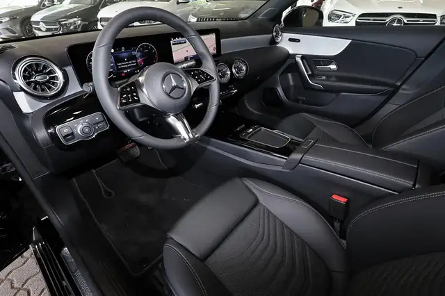 Mercedes-Benz A-Class view 9