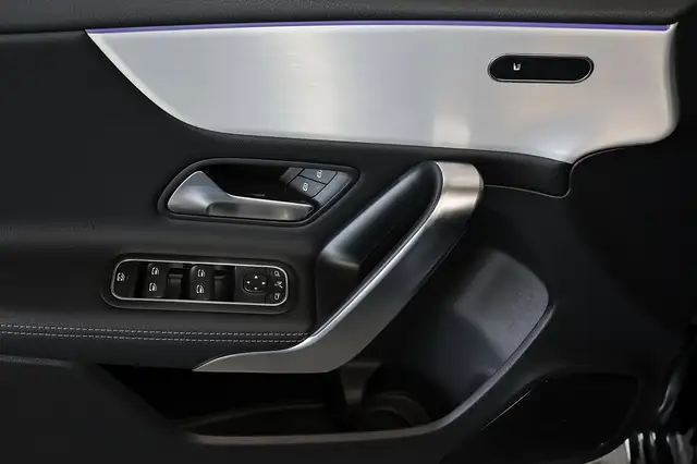 Mercedes-Benz A-Class view 12