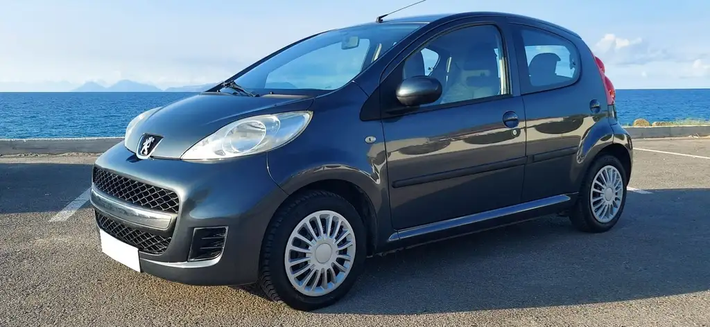Peugeot 107 2011 из Европы — купить под ключ