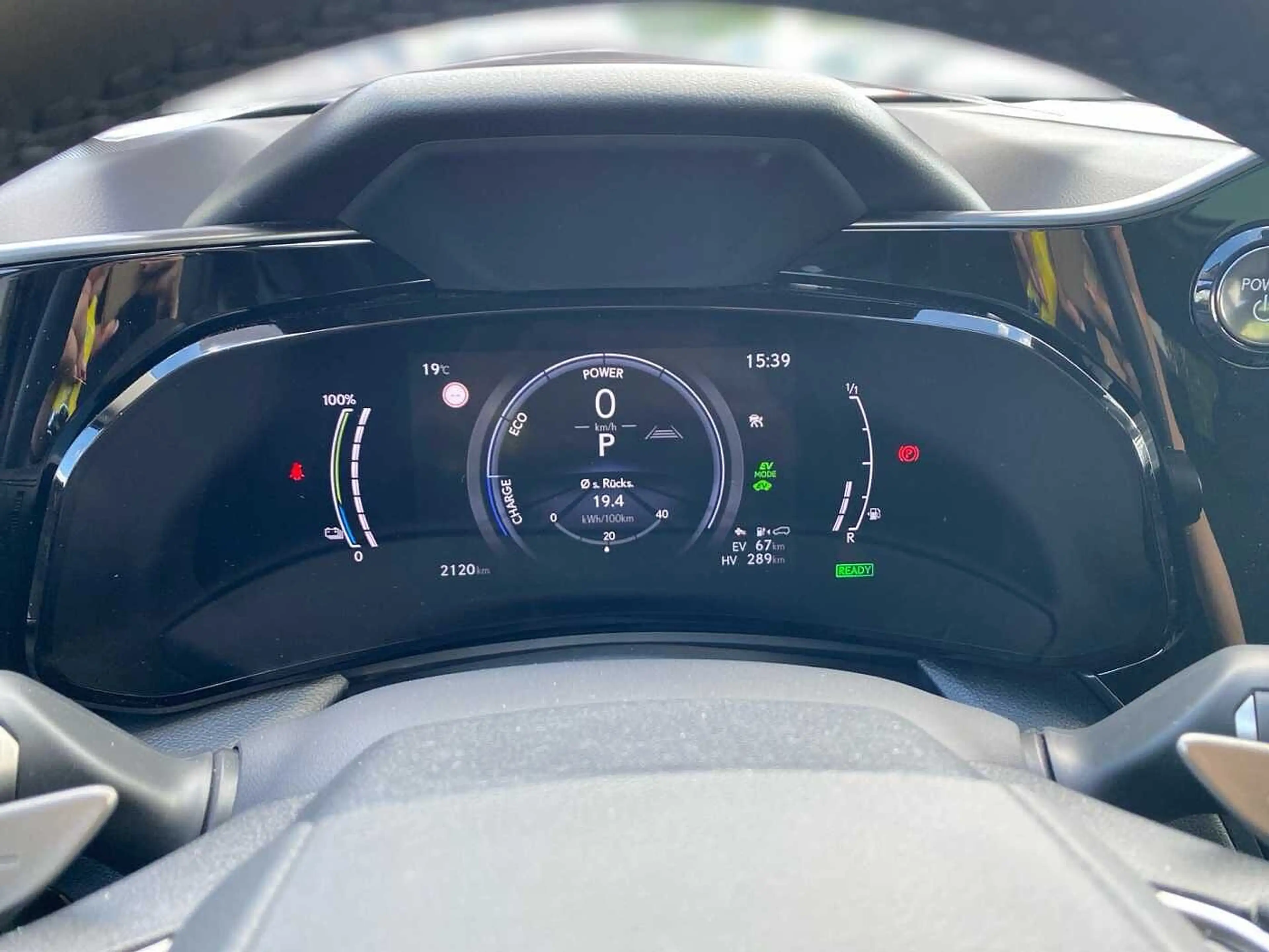 Lexus NX 450h+ 2.5 Plug-In Executive AWD PANO HUD — photo 11