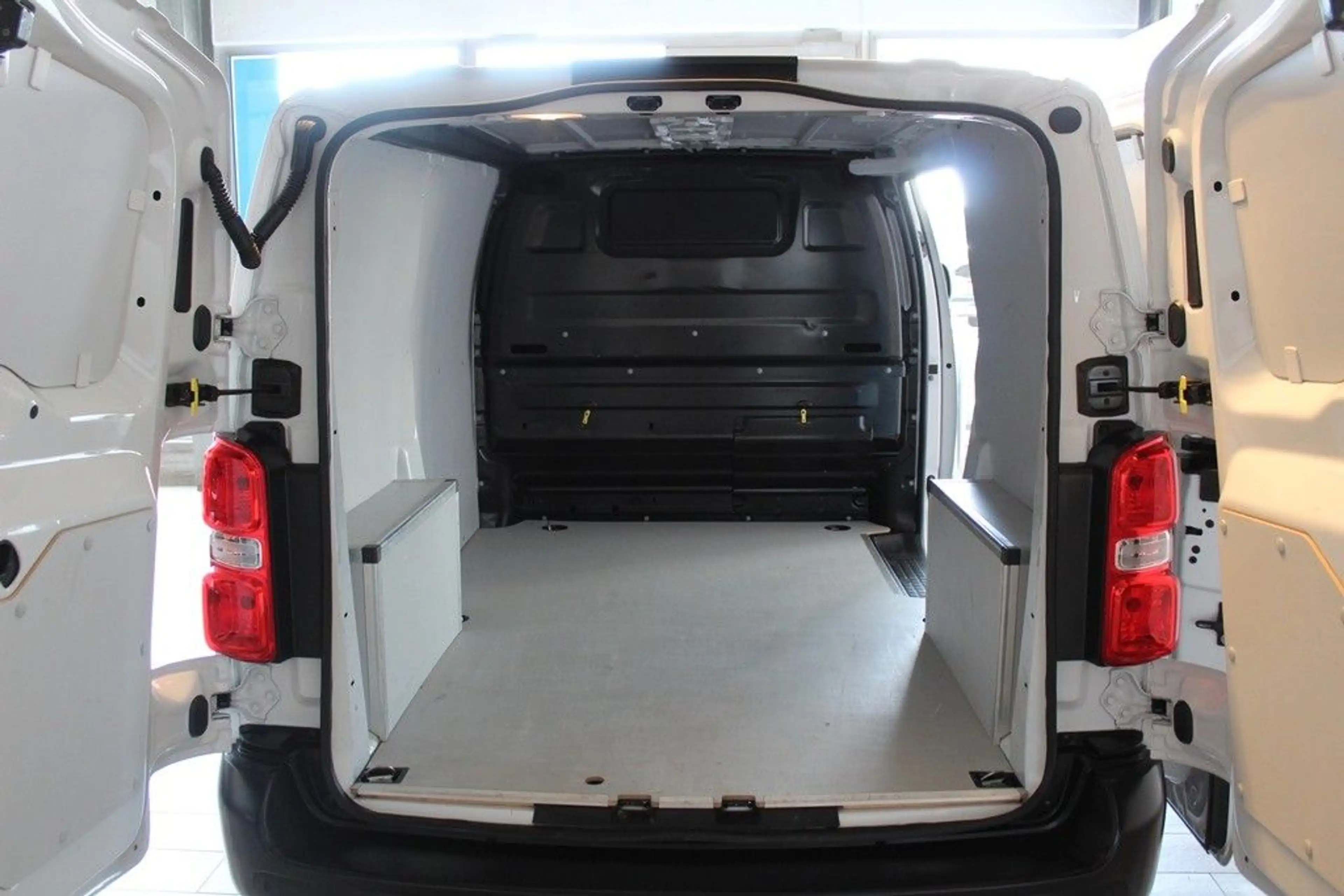Peugeot Expert KW L2 1.5 BlueHdi 120 Premium *DAB*KLIMA — photo 11