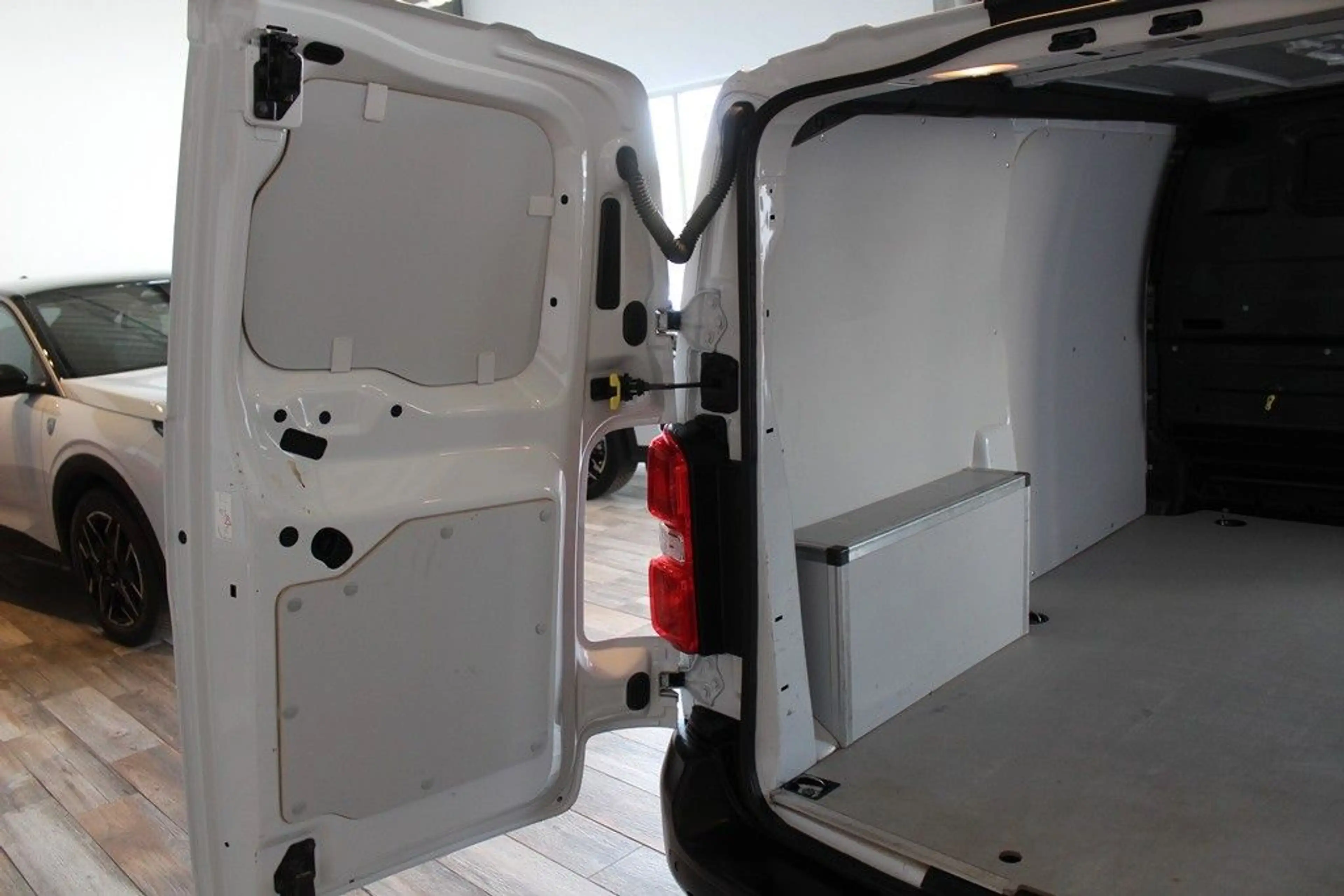 Peugeot Expert KW L2 1.5 BlueHdi 120 Premium *DAB*KLIMA — photo 14