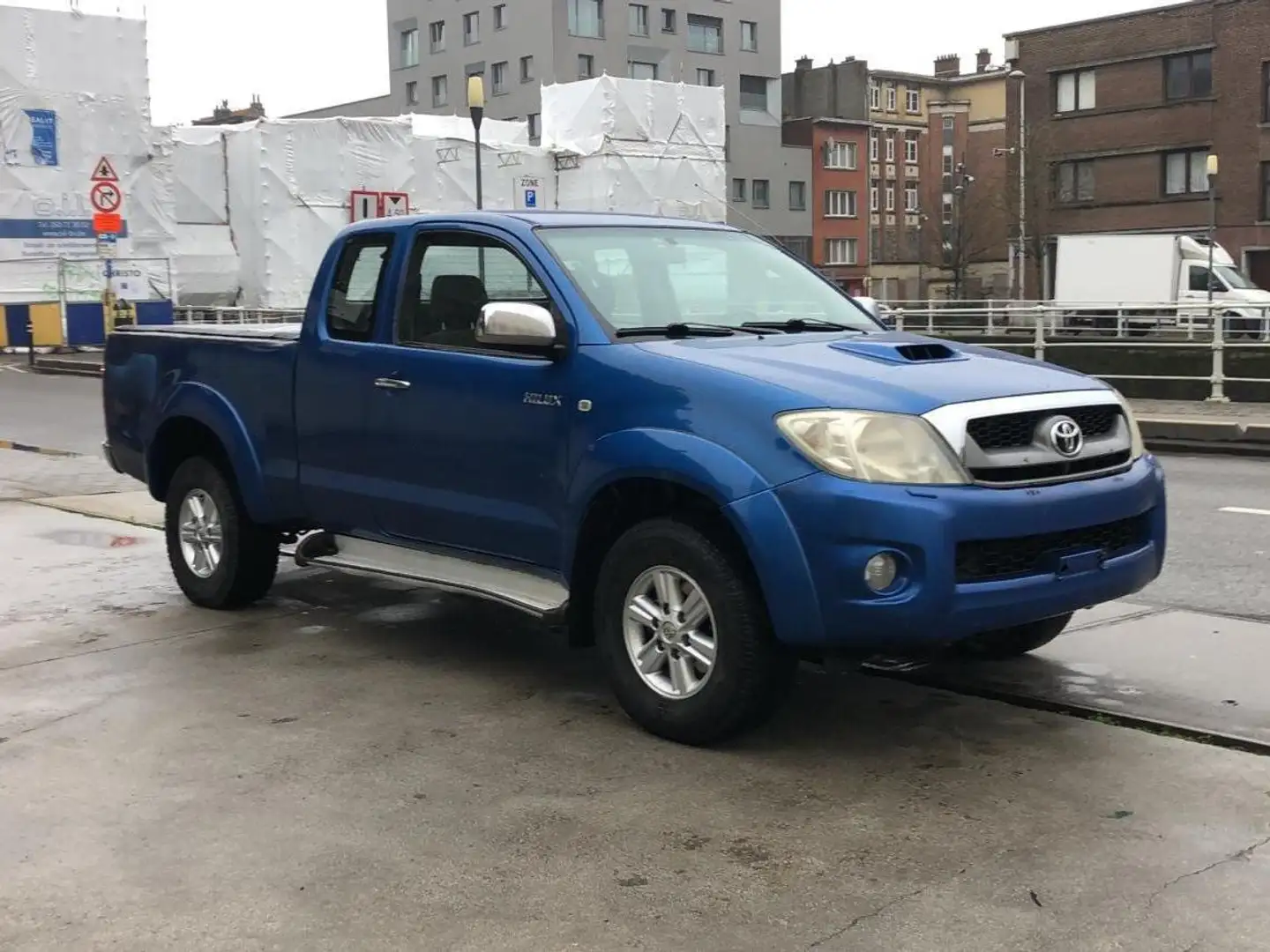 Toyota Hilux 2.5 D-4D 4WD S Blauw - 1