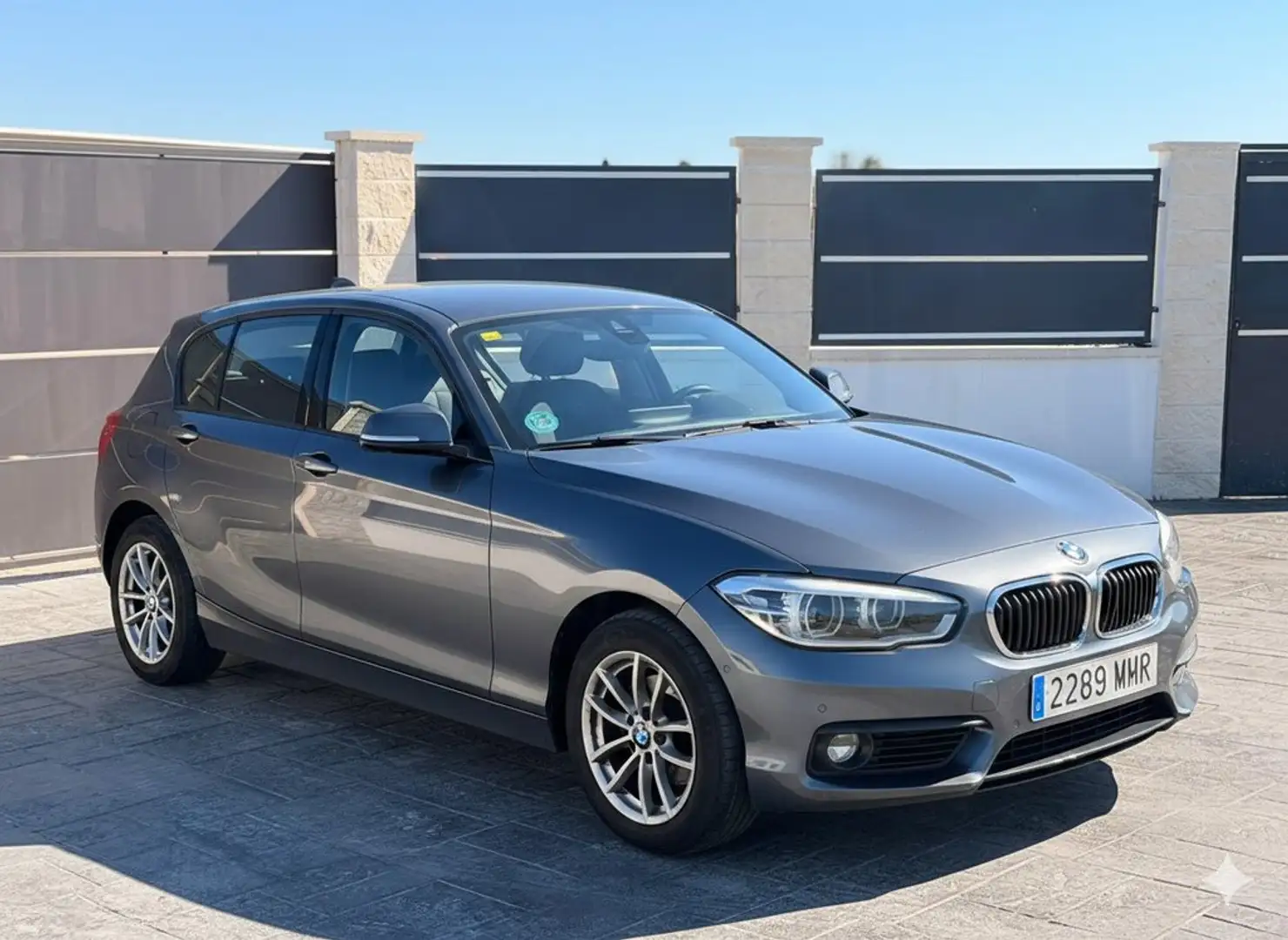 BMW 118 118iA Gris - 1
