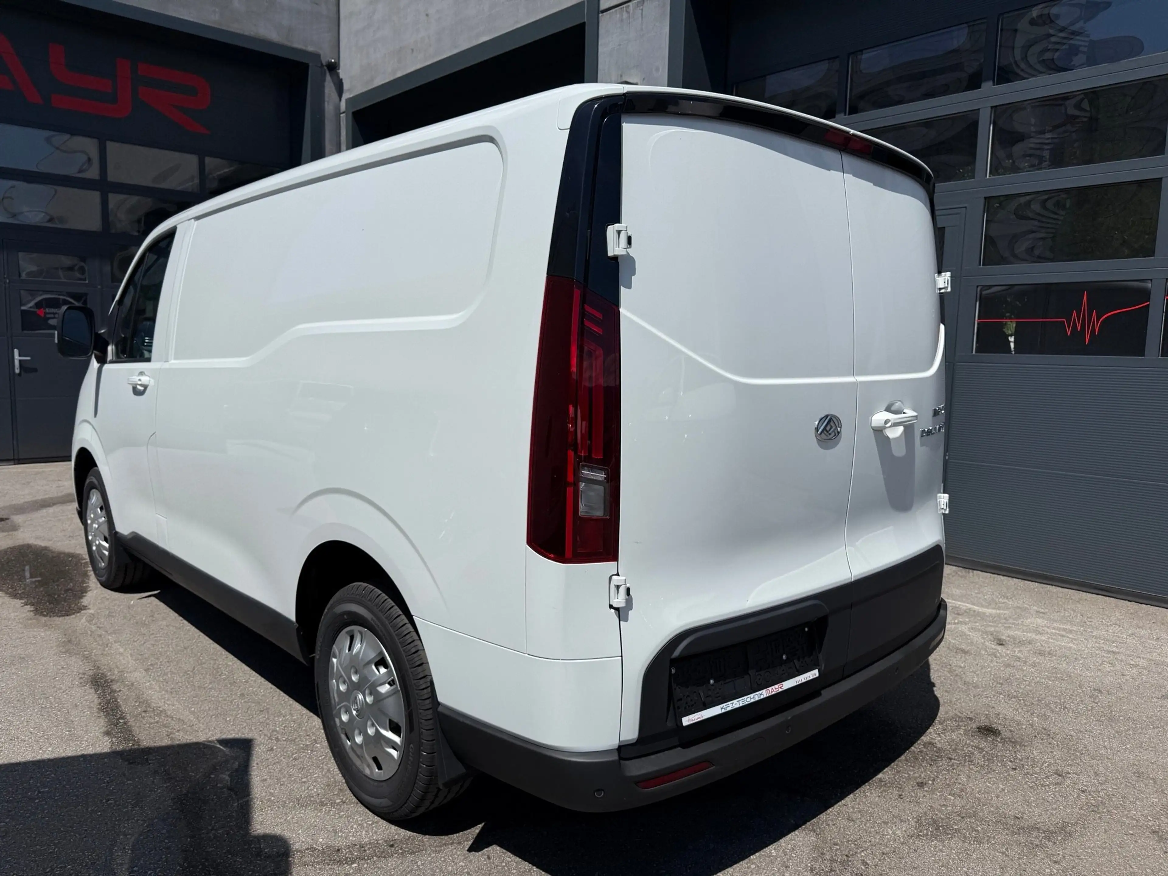 Maxus Deliver 7 Deliver 7 Kasten 2.0 D L1H1 (Sofort) — photo 6