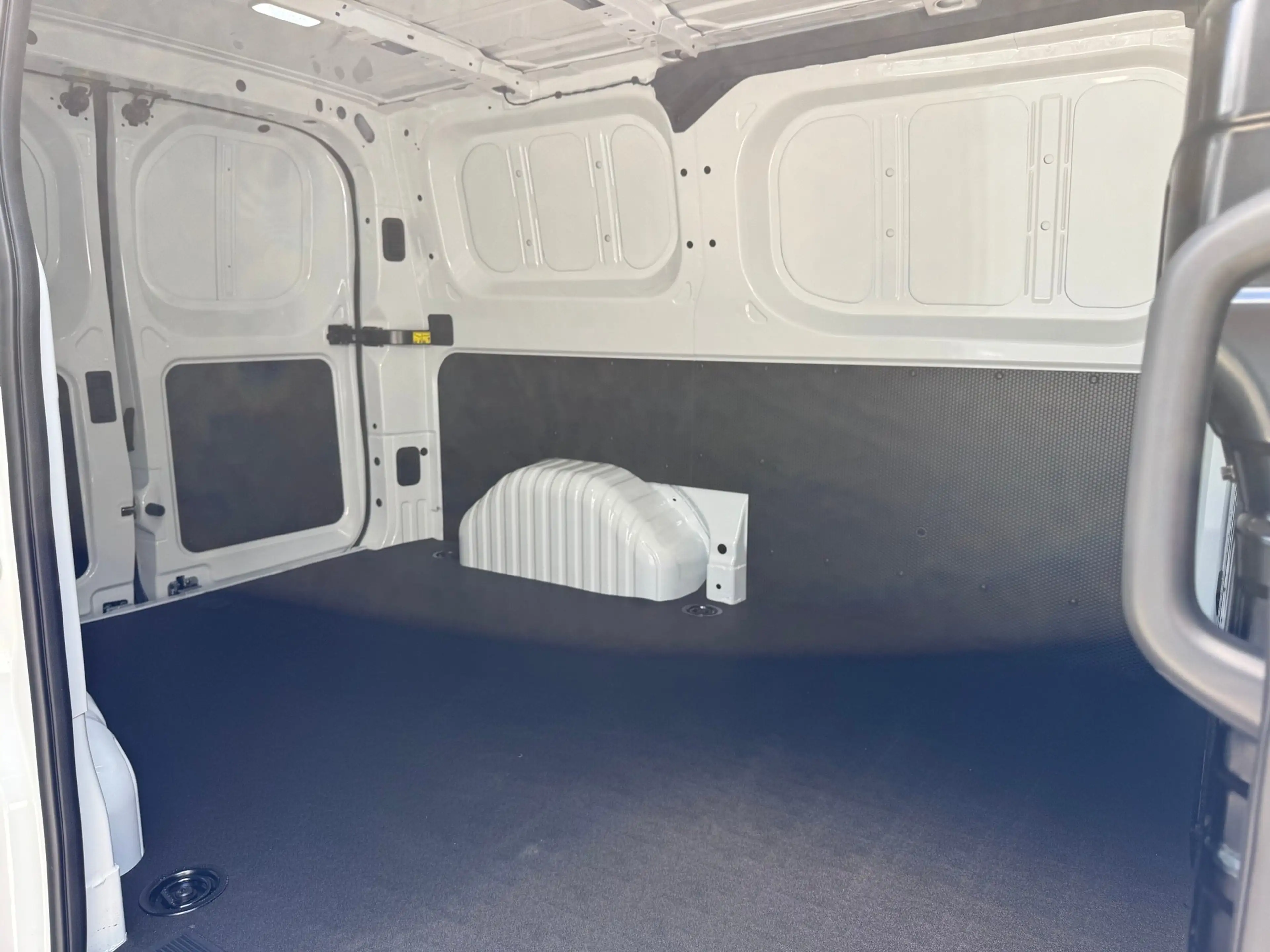 Maxus Deliver 7 Deliver 7 Kasten 2.0 D L1H1 (Sofort) — photo 13