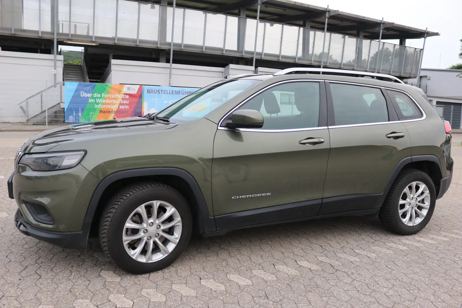 Jeep Cherokee Longitude Vert - 2