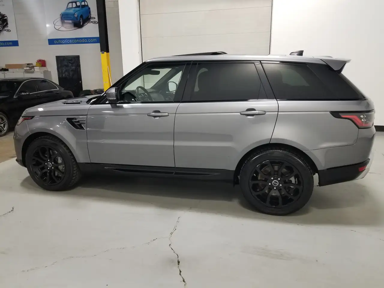 Land Rover Range Rover Sport снимка Land Rover Range Rover Sport