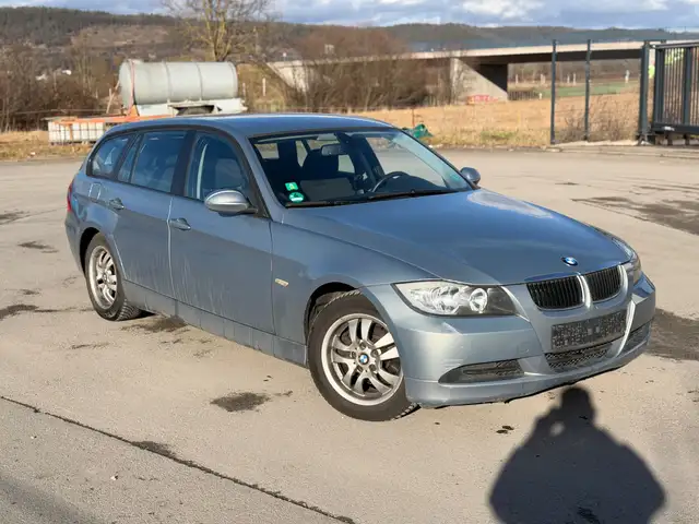 BMW 320 d DPF Touring Aut. Klima | AHK | PDC |TÜV 12/27