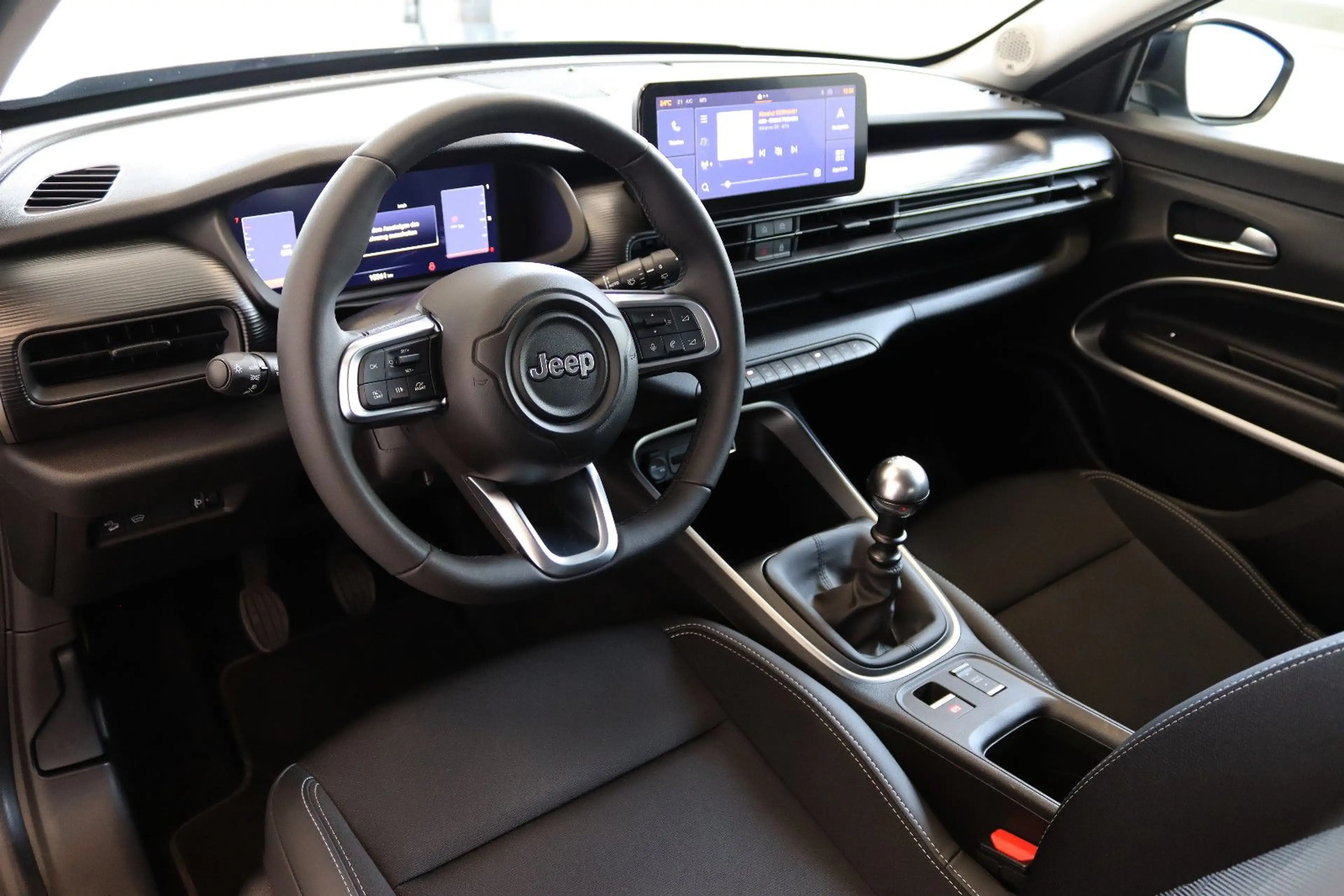 Jeep Avenger Altitude*LED*NAV*RFK*SHZ*JBL*PDC*CarPlay — photo 12