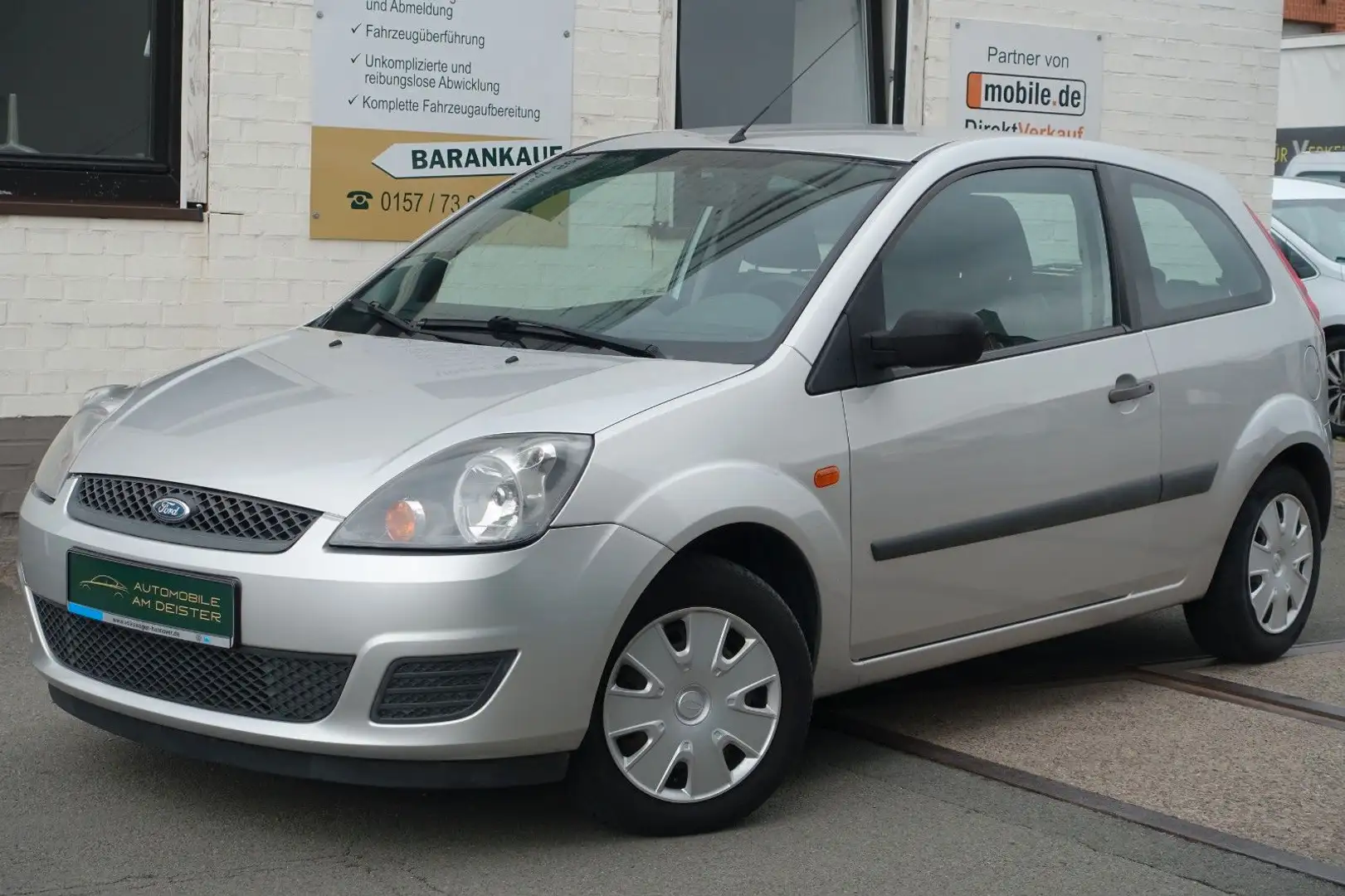 Ford Fiesta Fun X*KLIMA*AHK*BFS*ZV*BC*TÜV+SERVICE NEU Silber - 2