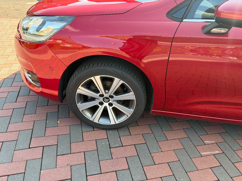 Citroen C4 Citroen C4 1.6 HDI Shine — photo 6