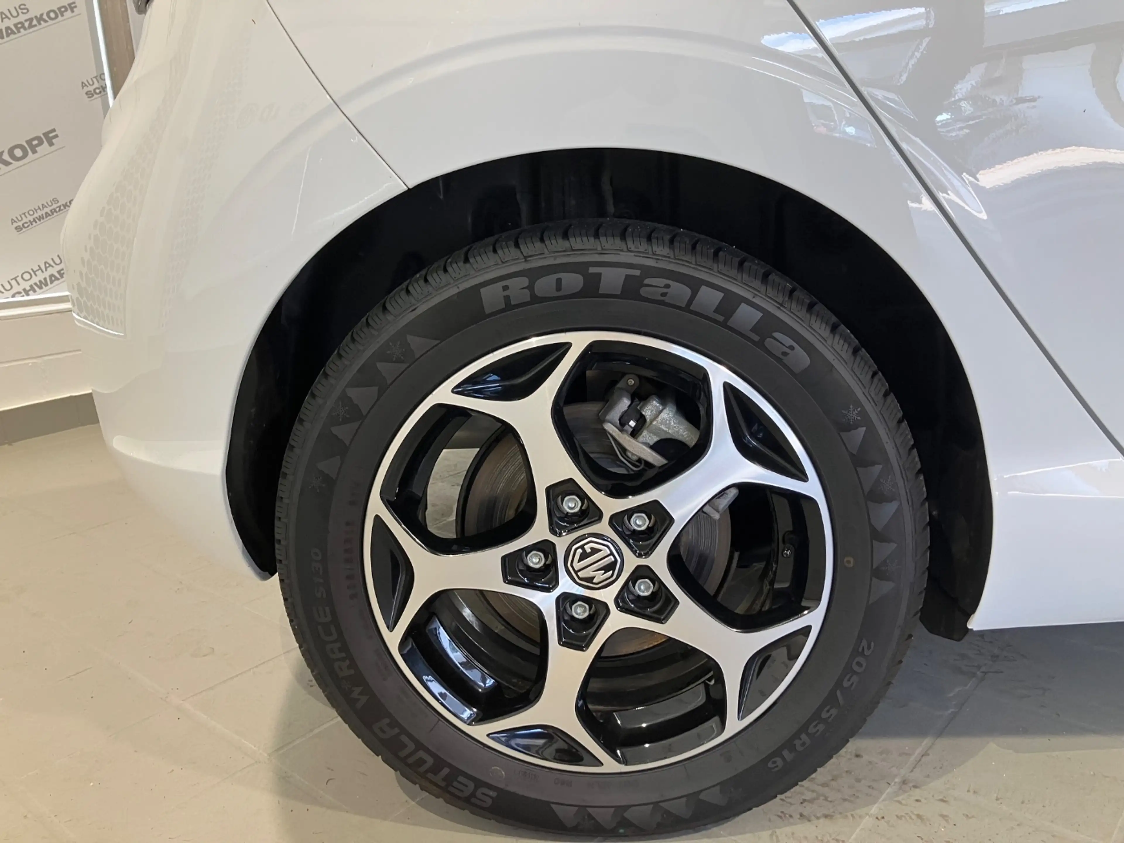 MG MG3 Vollausstattung + Herstellergarantie bis 2031 — photo 7