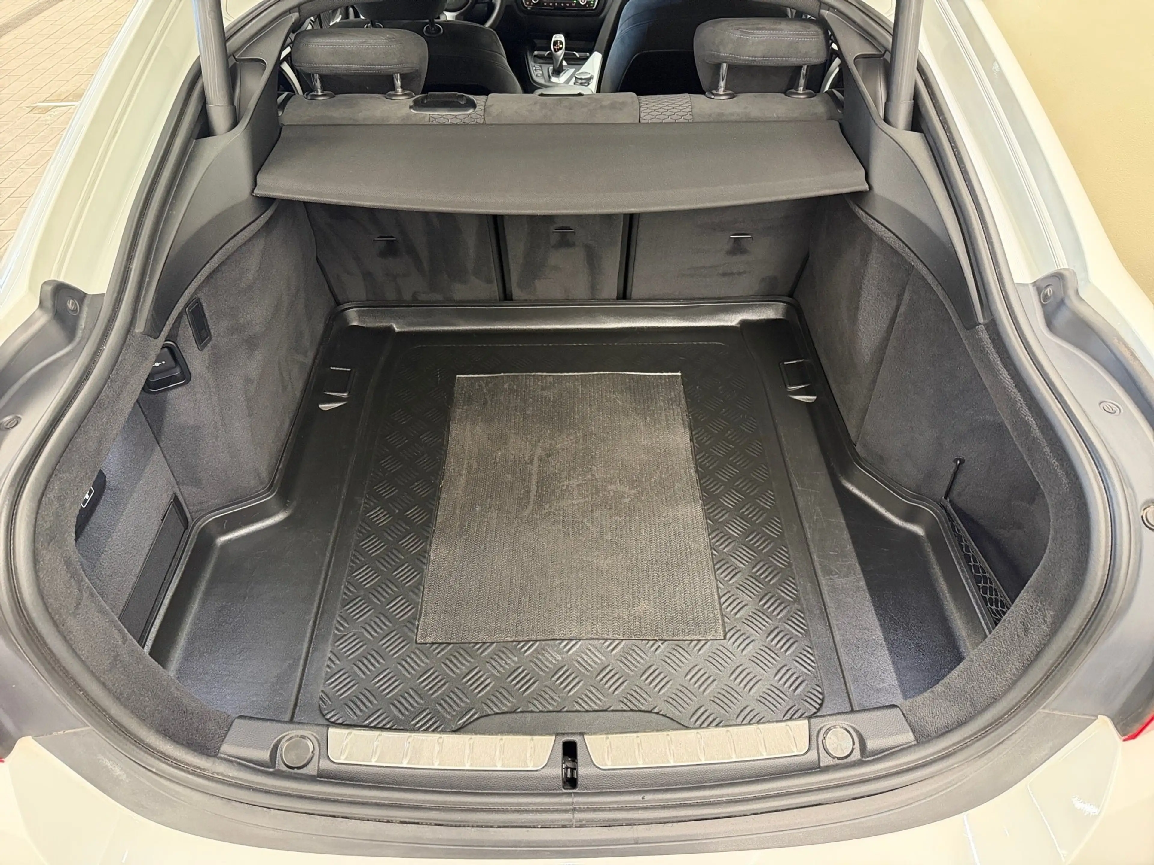 BMW 420 d xDrive — photo 11