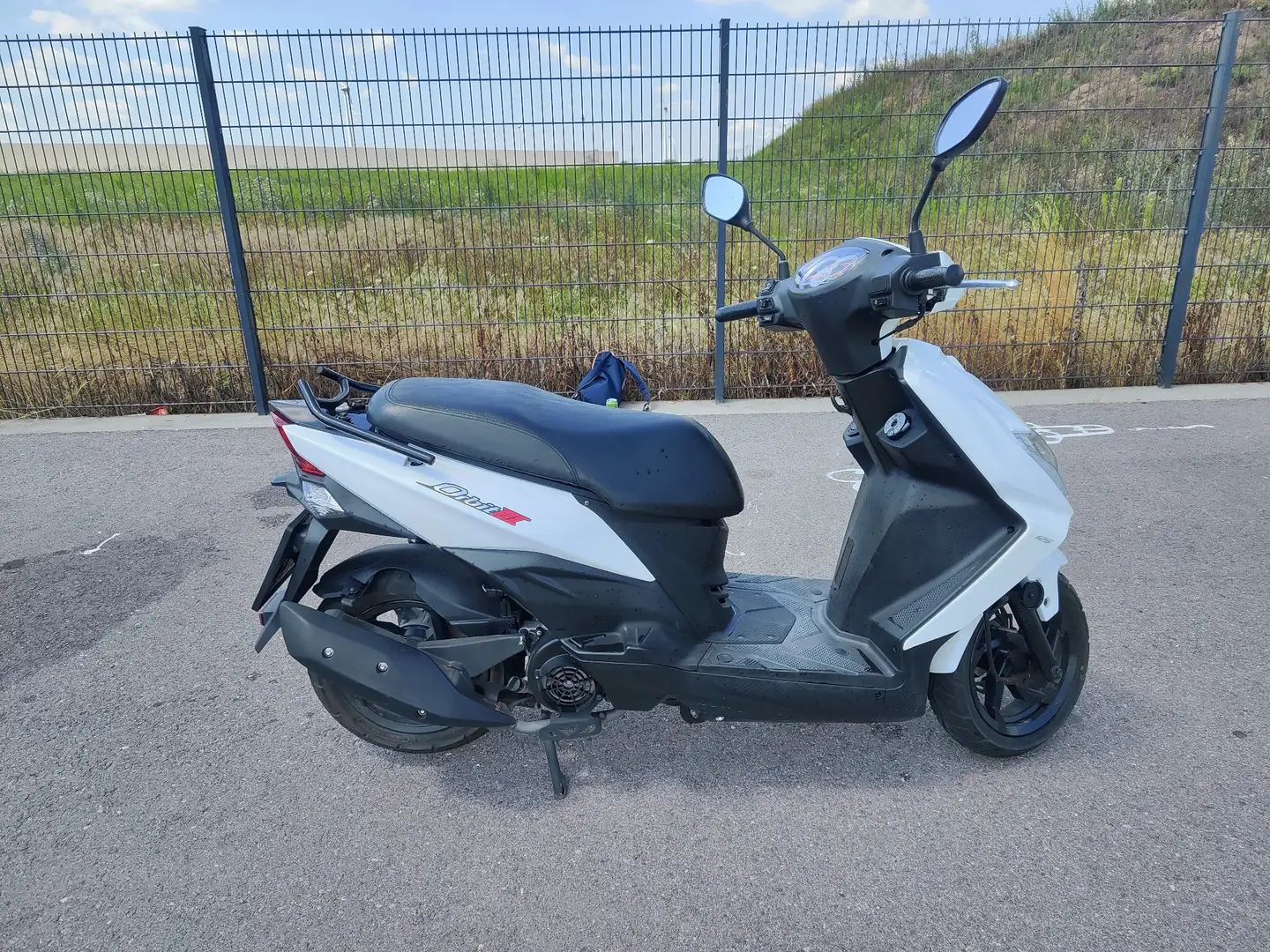 SYM Orbit III XE12W2/A3/01 Fehér - 2