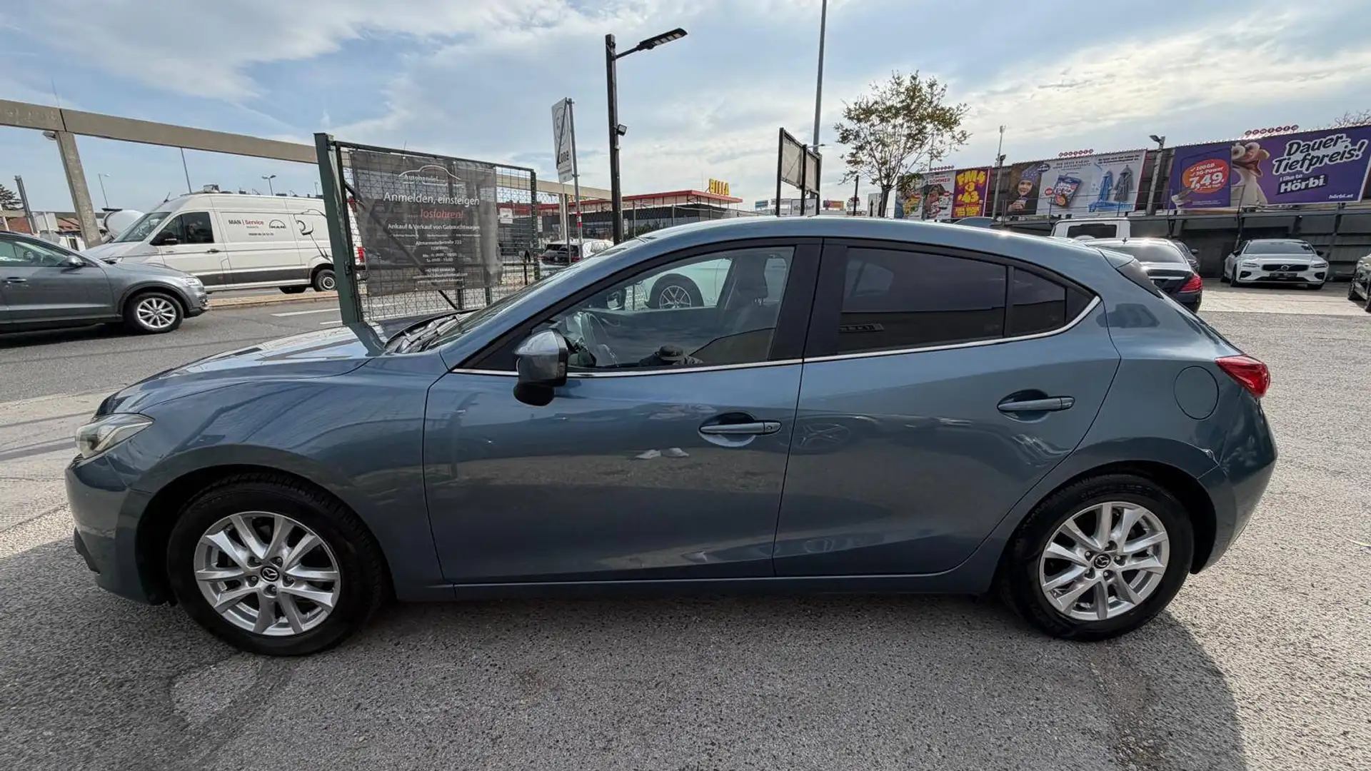 Mazda 3 Mazda3 G100 Prime-Line 101PS mit Parkhilfe Navi Tempomat 2ZonenKlima Blau - 2