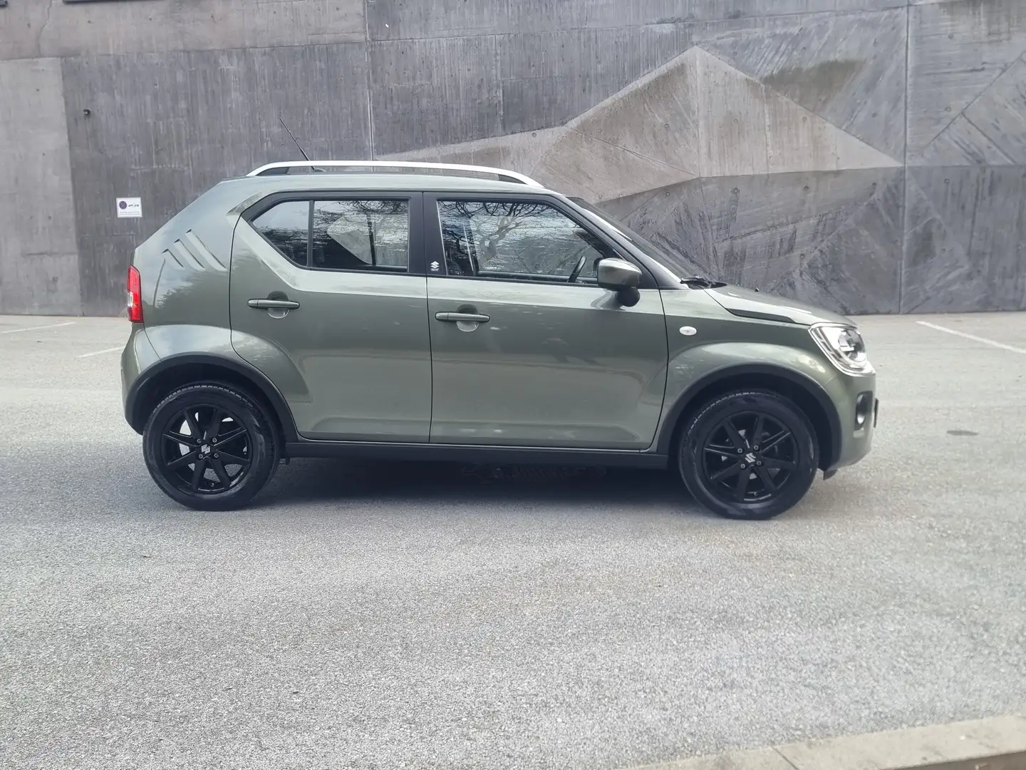 Suzuki Ignis 1,2 Dualjet Hybrid Allgrip++Allrad ++Wenig.KM - 2