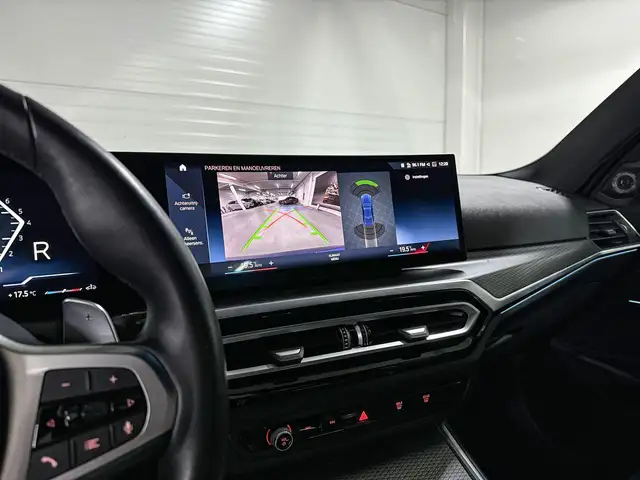 BMW 3 Series view 13