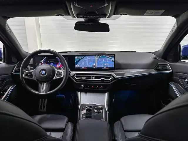 BMW 3 Series view 10