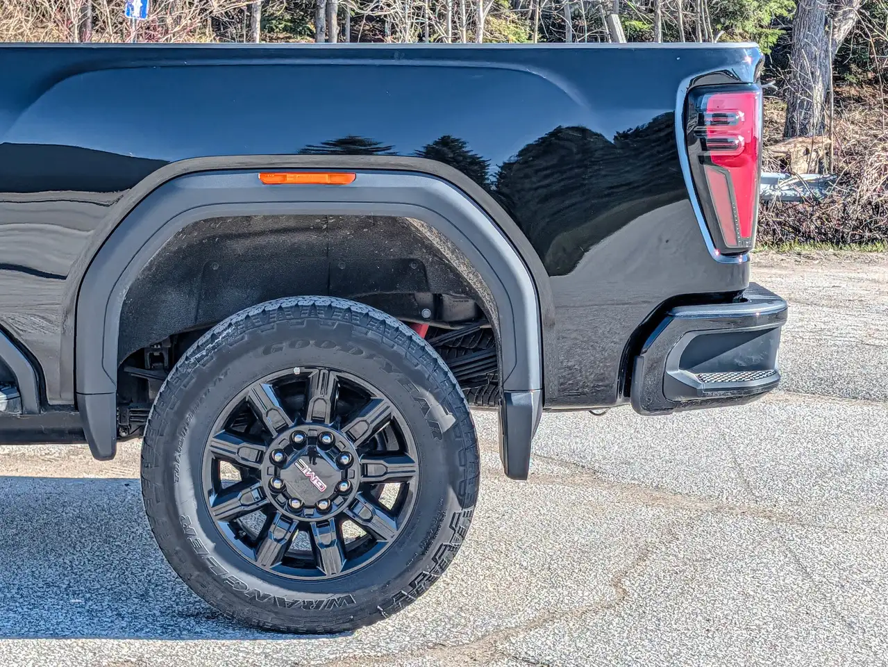 GMC Sierra 2500HD снимка GMC Sierra 2500HD