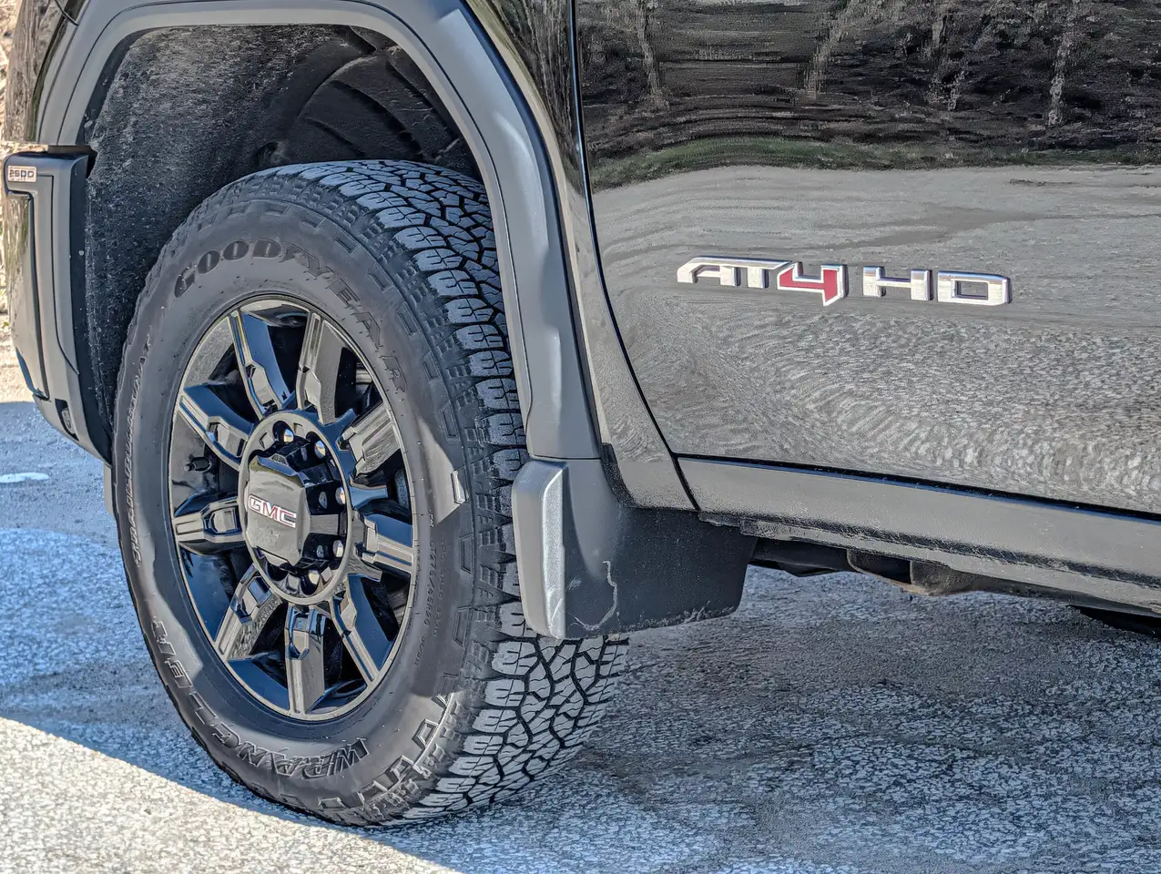 GMC Sierra 2500HD снимка GMC Sierra 2500HD