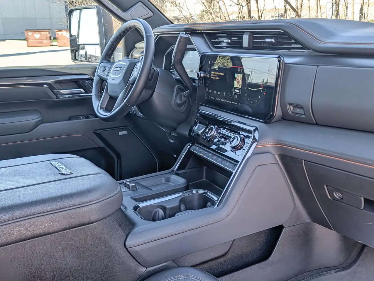 GMC Sierra 2500HD снимка GMC Sierra 2500HD